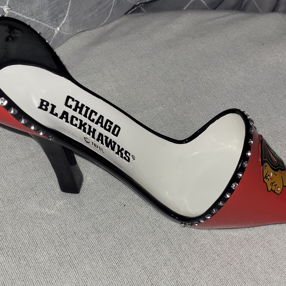 NHL Chicago Blackhawks Red Black Decorative High Heel Bottle Shoe